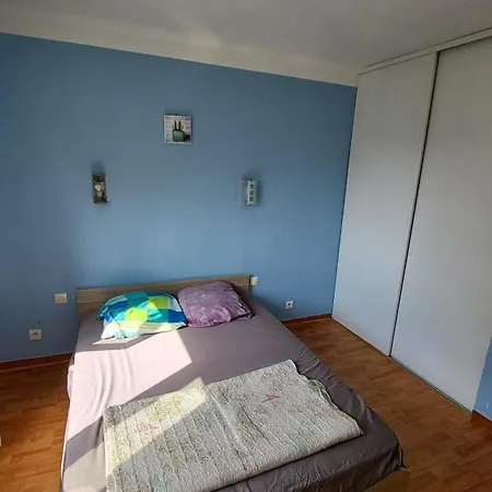 Apartamento T4 Bien Situe Pour
